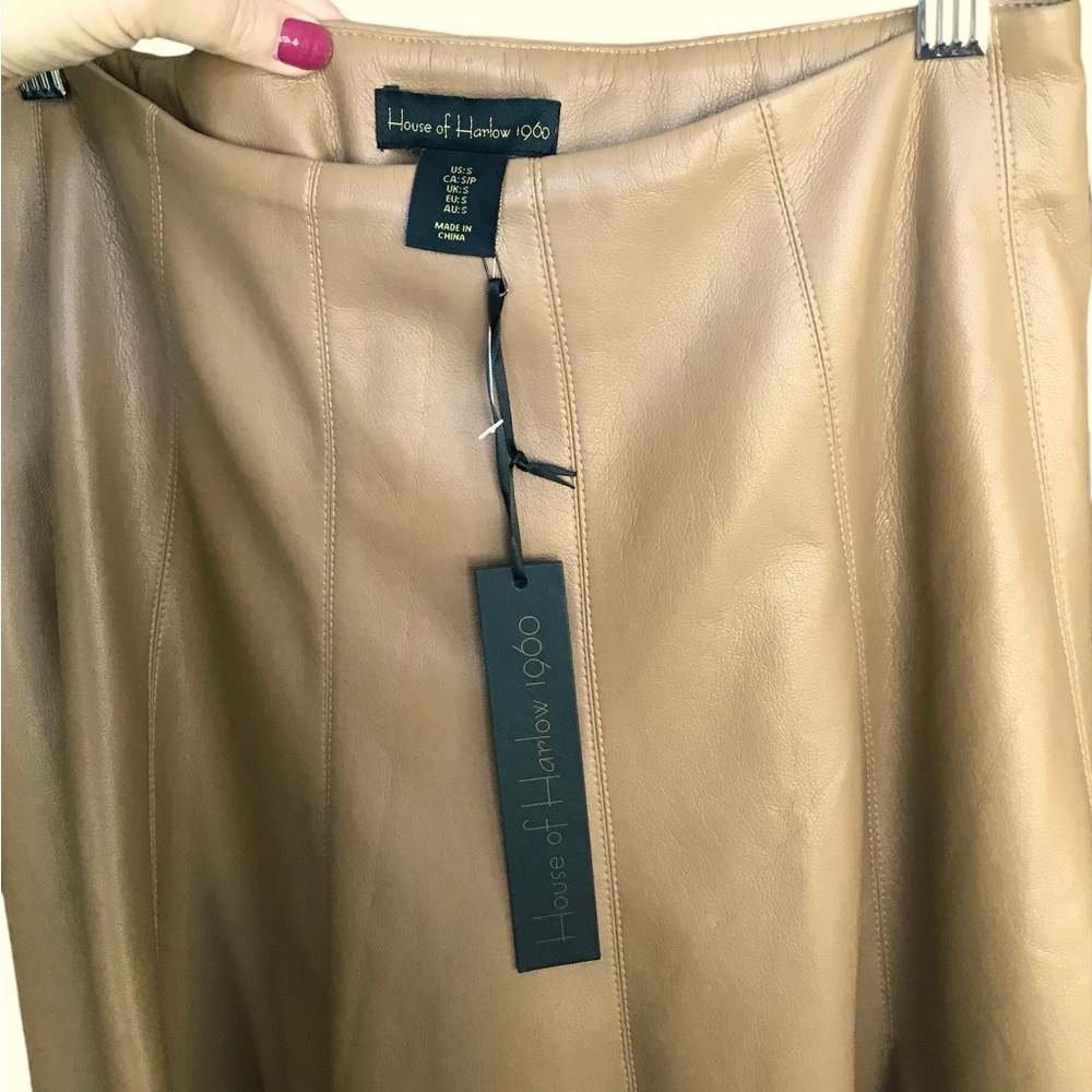NWT HOUSE OF HARLOW SKIRT